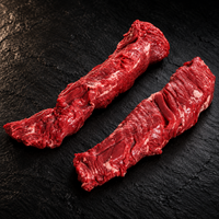 Rund-longhaas op donkere natuursteen – Meat & Go