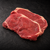 Runder riblappen op donkere natuursteen – Meat & Go